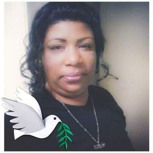 Meet your Posher, Rayola